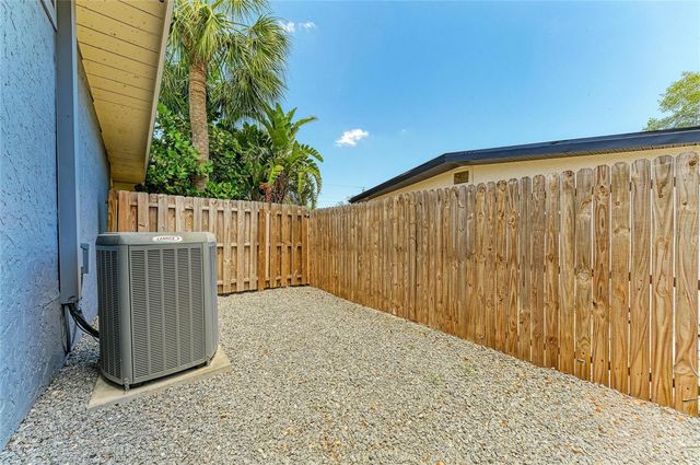 2616 WOOD STREET, Sarasota, FL 34237