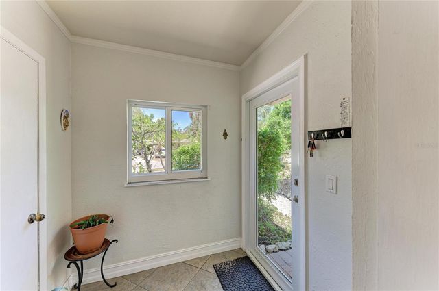 2616 WOOD STREET, Sarasota, FL 34237