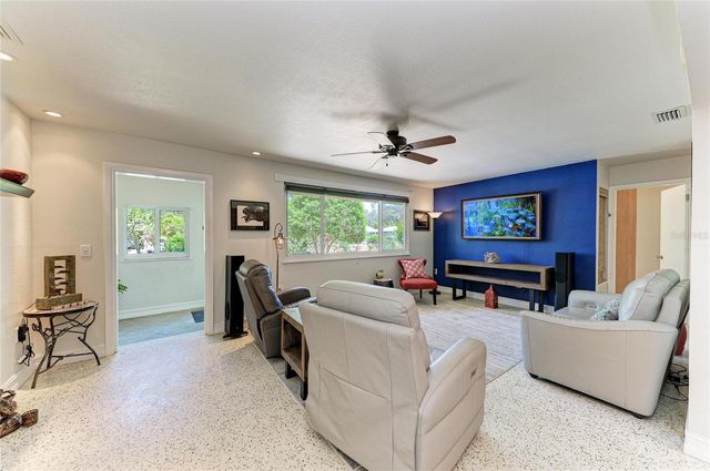 2616 WOOD STREET, Sarasota, FL 34237