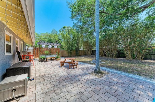 2616 WOOD STREET, Sarasota, FL 34237