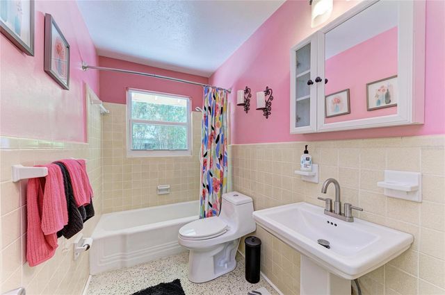 2616 WOOD STREET, Sarasota, FL 34237