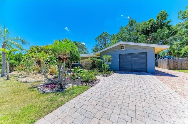 2616 WOOD STREET, Sarasota, FL 34237