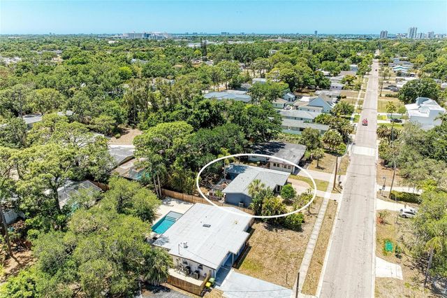 2616 WOOD STREET, Sarasota, FL 34237