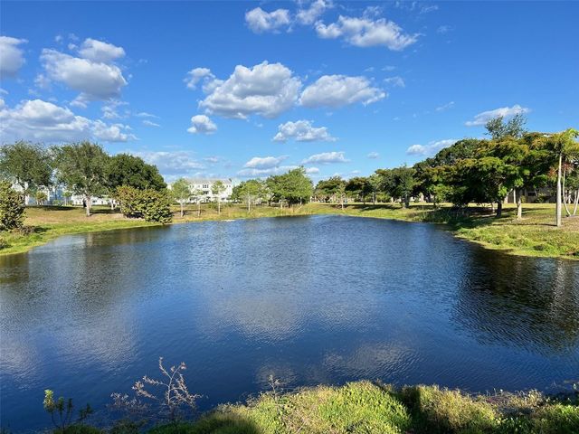 2616 WOOD STREET, Sarasota, FL 34237