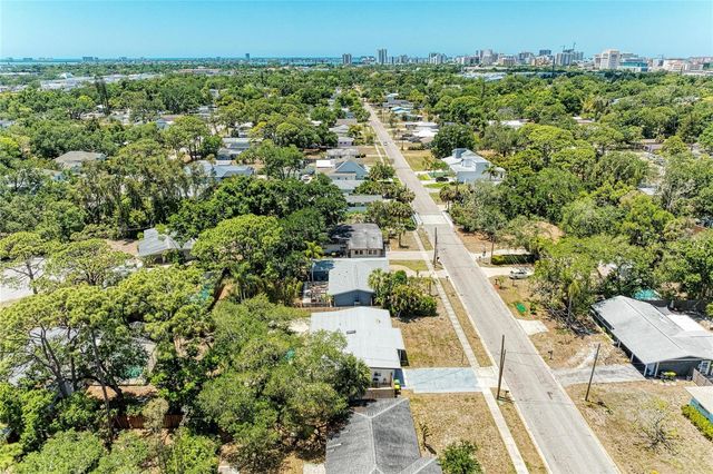 2616 WOOD STREET, Sarasota, FL 34237