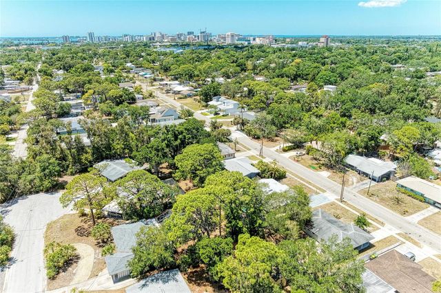 2616 WOOD STREET, Sarasota, FL 34237
