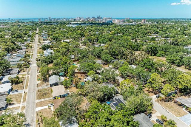 2616 WOOD STREET, Sarasota, FL 34237