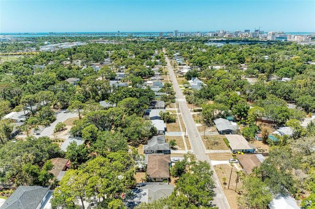 2616 WOOD STREET, Sarasota, FL 34237