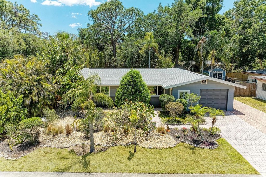 2616 WOOD STREET, Sarasota, FL 34237