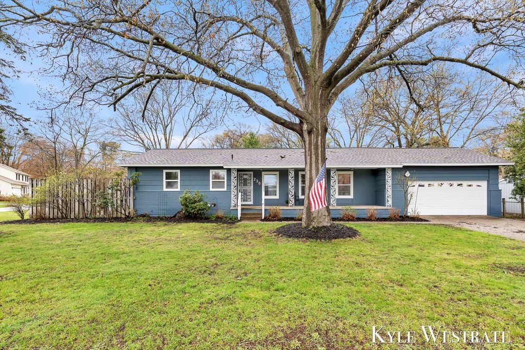 230 California Avenue, North Muskegon City, MI 49445