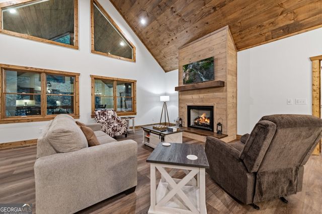 235 W Conasauga Creek, Ellijay, GA 30540
