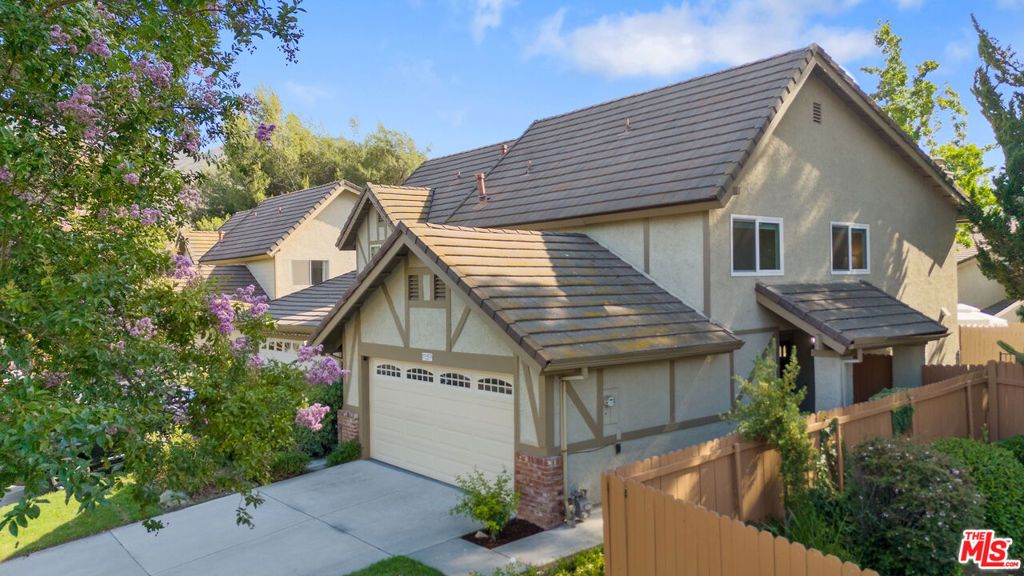 Image 1 of property listing at 30462 Passageway Place, Agoura Hills, CA 91301