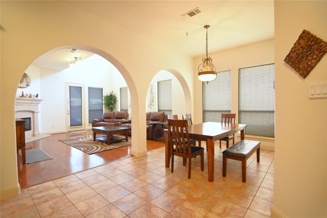 6419 San Saba, Irving, TX 75039