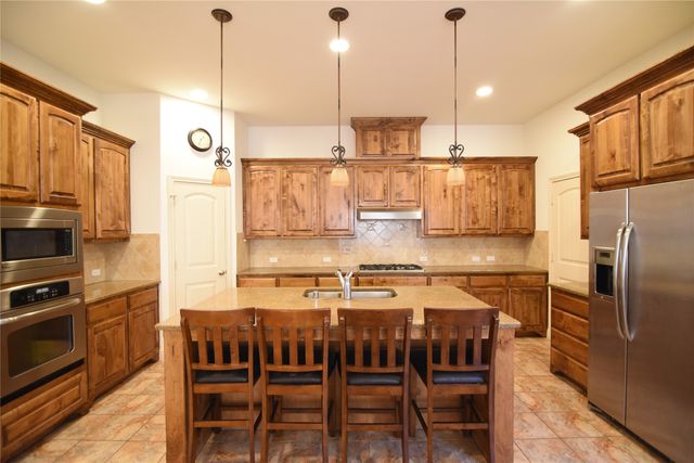 6419 San Saba, Irving, TX 75039