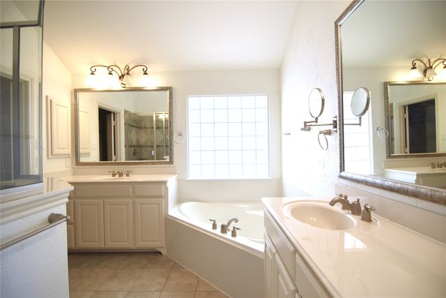 6419 San Saba, Irving, TX 75039