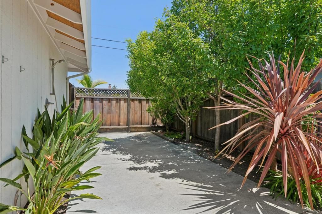 Image 33 of property listing at 4220 Trotter Street, Capitola, CA 95010