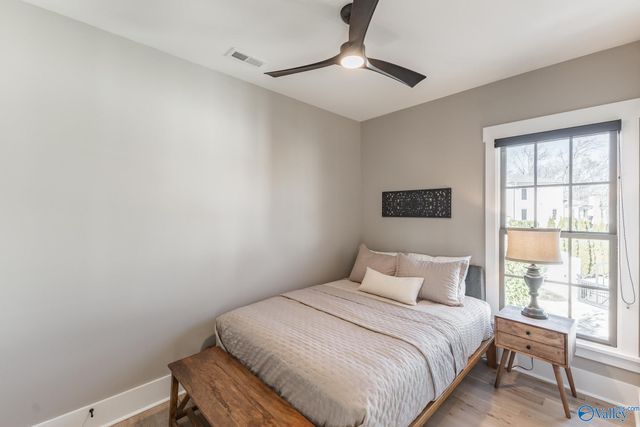 32 Hillcrest Avenue B, Huntsville, AL 35806