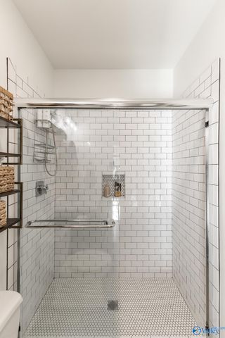 32 Hillcrest Avenue B, Huntsville, AL 35806