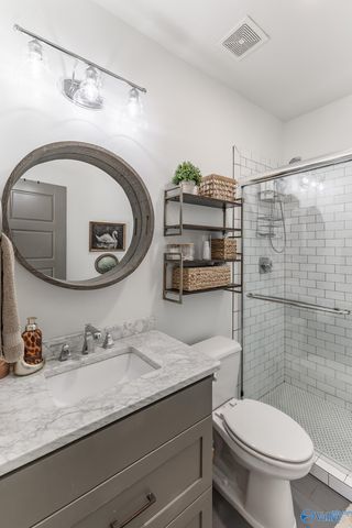 32 Hillcrest Avenue B, Huntsville, AL 35806