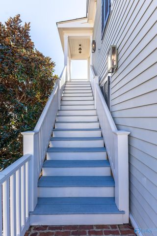 32 Hillcrest Avenue B, Huntsville, AL 35806