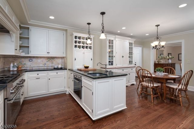 347 Mountain View Rd, Montgomery Twp., NJ 08540