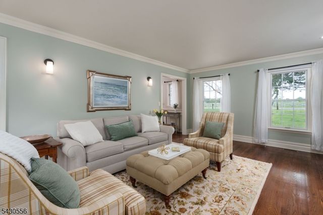 347 Mountain View Rd, Montgomery Twp., NJ 08540