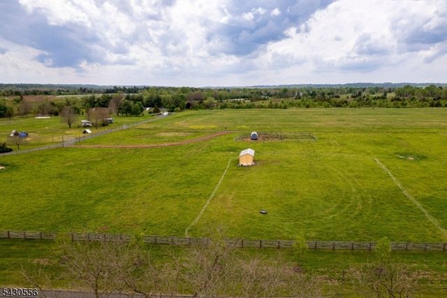347 Mountain View Rd, Montgomery Twp., NJ 08540