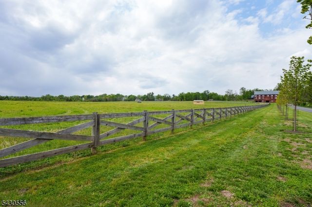 347 Mountain View Rd, Montgomery Twp., NJ 08540