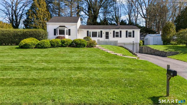 338 Kenwood Avenue, Hamden, CT 06518