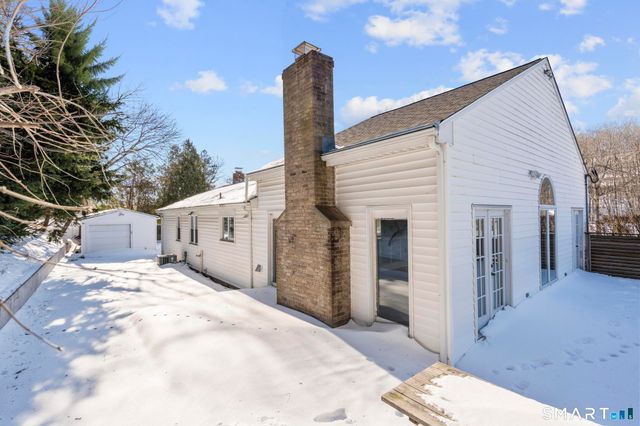 338 Kenwood Avenue, Hamden, CT 06518