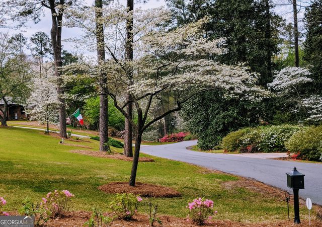377 Old Club Road S, Macon, GA 31210