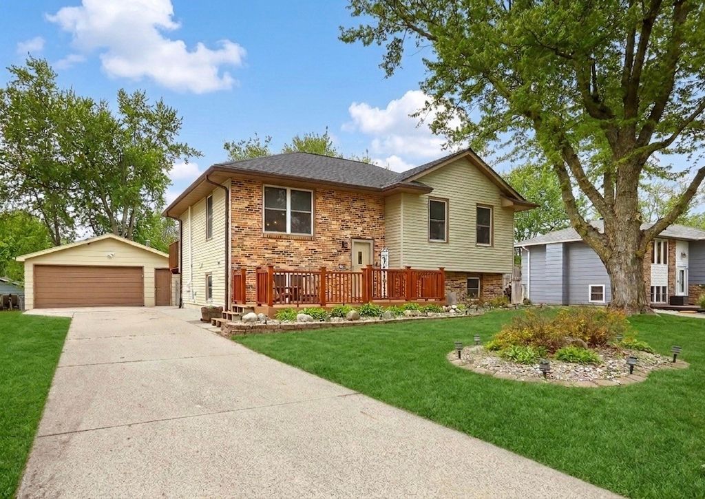 1308 Sunset Street, Polk City, IA 50226