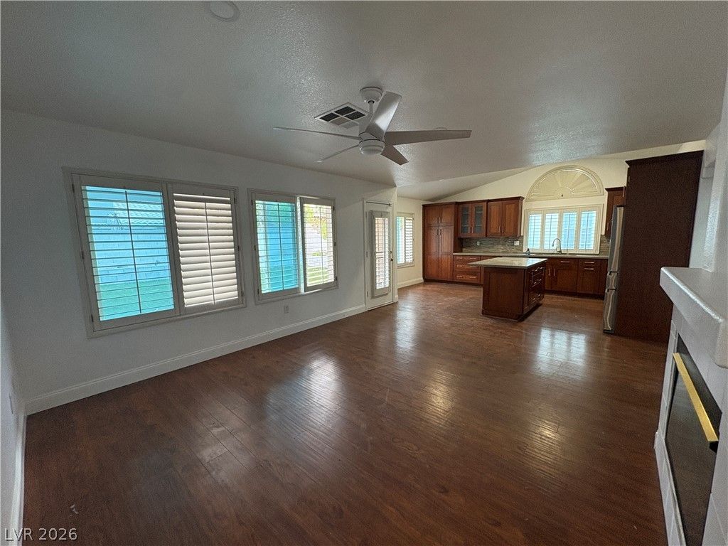 531 Drift Stone Avenue, Las Vegas, NV 89123 — photo 3