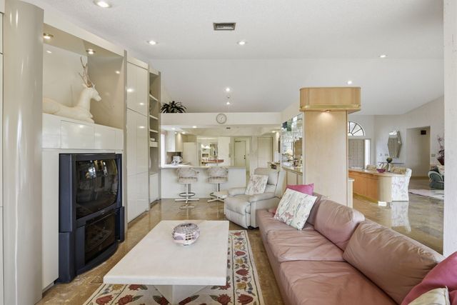 10330 Silver Lake Drive, Boca Raton, FL 33428