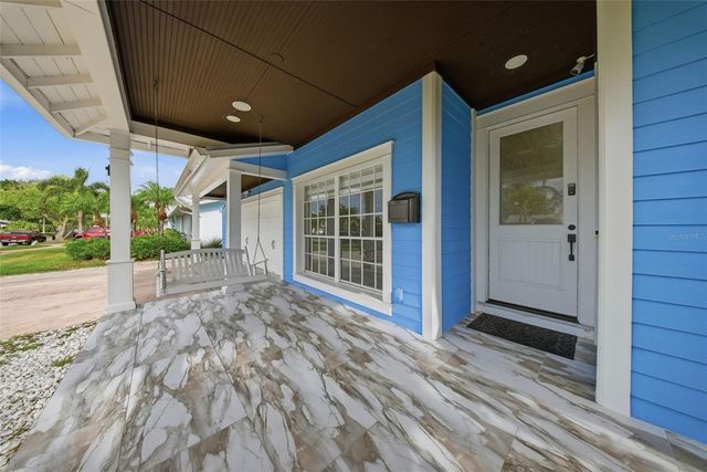 8722 PALISADES DRIVE, Tampa, FL 33615