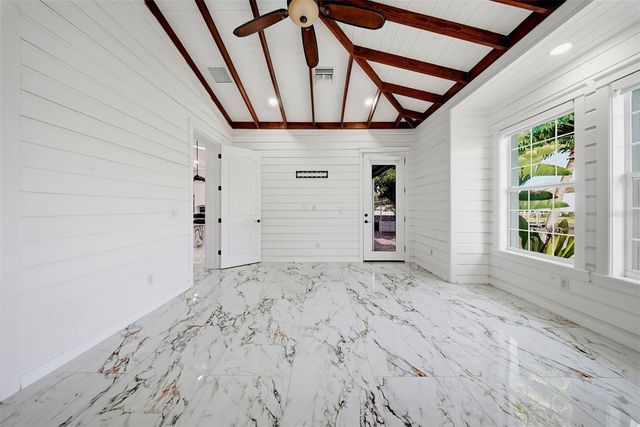 8722 PALISADES DRIVE, Tampa, FL 33615