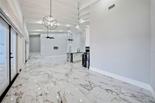 8722 PALISADES DRIVE, Tampa, FL 33615