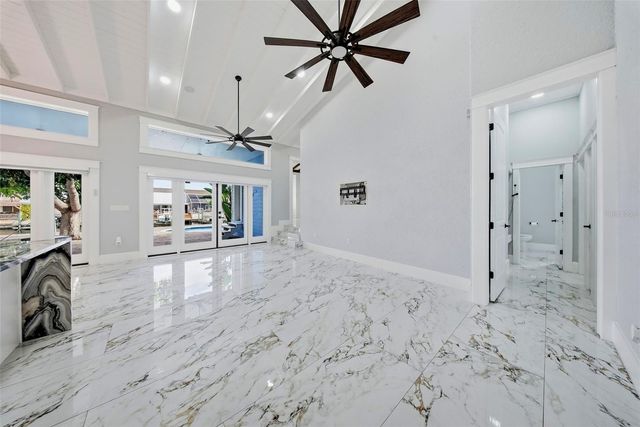 8722 PALISADES DRIVE, Tampa, FL 33615