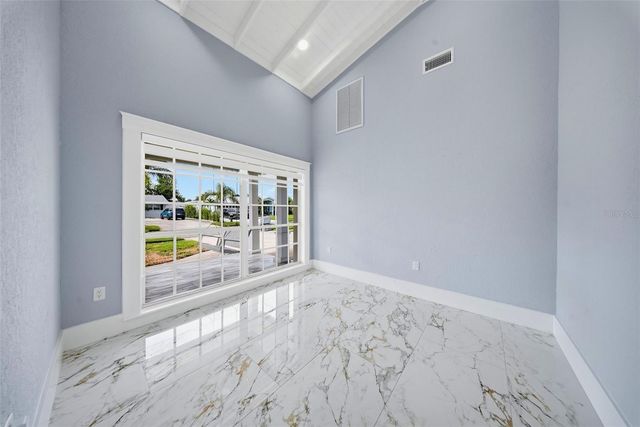 8722 PALISADES DRIVE, Tampa, FL 33615