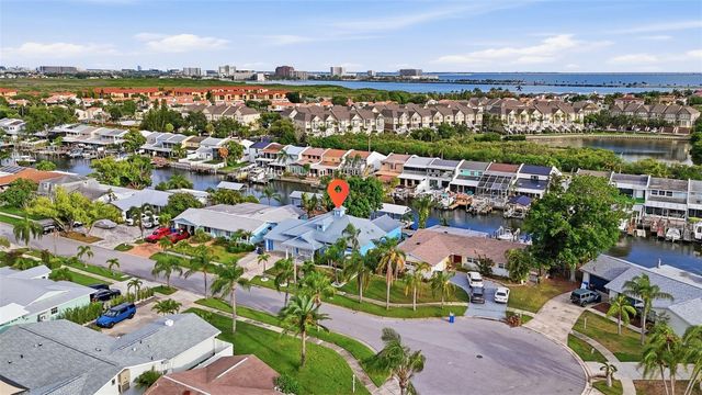 8722 PALISADES DRIVE, Tampa, FL 33615