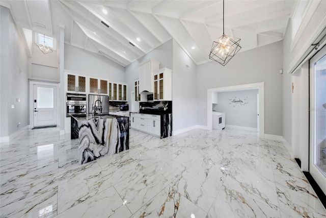 8722 PALISADES DRIVE, Tampa, FL 33615