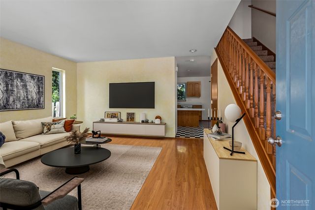 2090 SW Putnam Drive, Oak Harbor, WA 98277