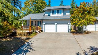 2090 SW Putnam Drive, Oak Harbor, WA 98277