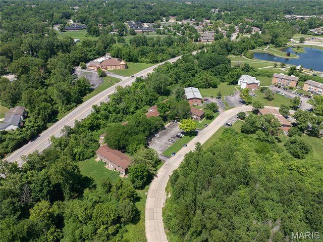 2600 Tyrell Drive, Jennings, MO 63136