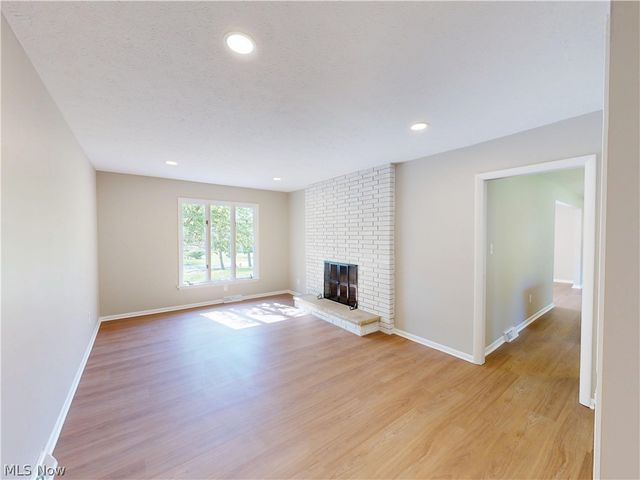 10635 Hickory Hill Court, Kirtland, OH 44094