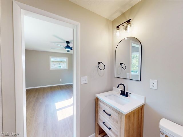 10635 Hickory Hill Court, Kirtland, OH 44094