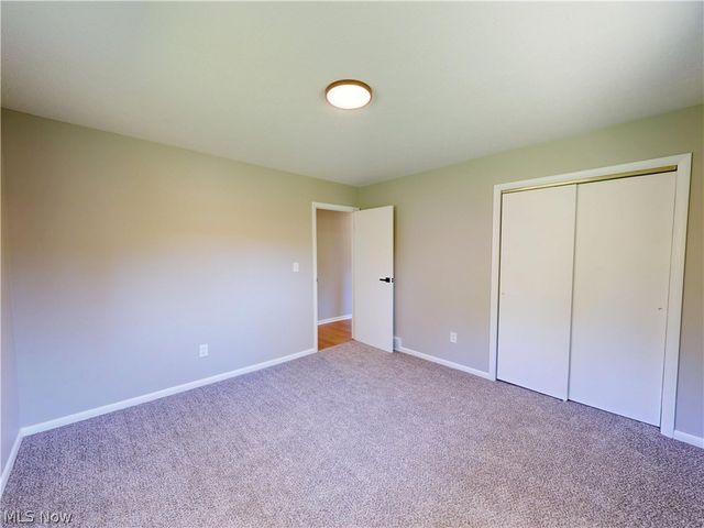 10635 Hickory Hill Court, Kirtland, OH 44094