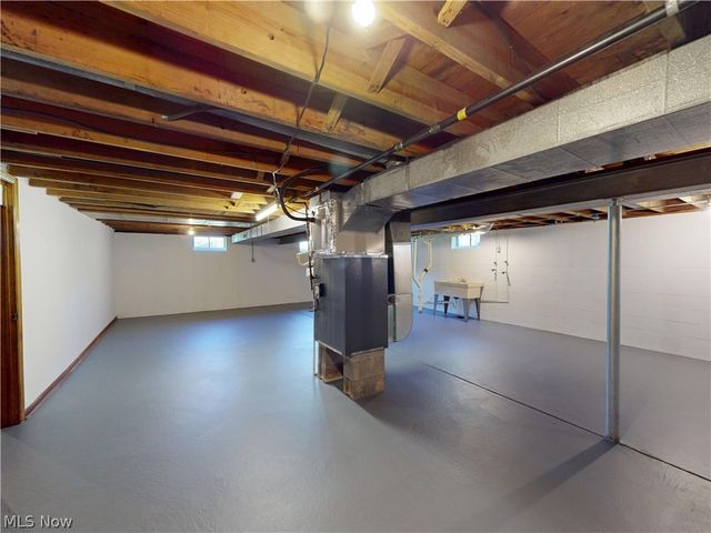 10635 Hickory Hill Court, Kirtland, OH 44094