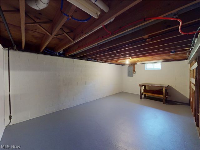 10635 Hickory Hill Court, Kirtland, OH 44094