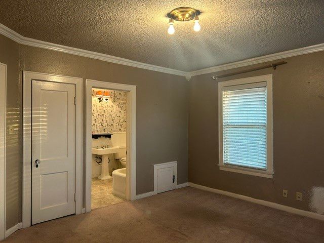 1007 N Center Street, Bonham, TX 75418
